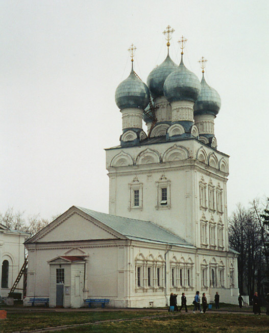 Собор Михаила Архангела, Бронницы (Раменский район и гг. Бронницы, Жуковский, Московская область). фасады
