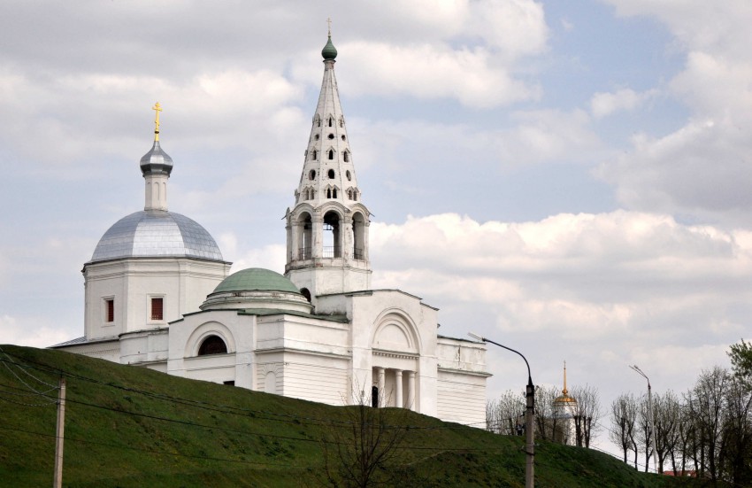 Собор Троицы Живоначальной, Серпухов (Серпуховский городской округ и гг. Протвино, Пущино, Московская область). фасады