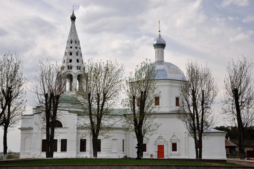Собор Троицы Живоначальной, Серпухов (Серпуховский городской округ и гг. Протвино, Пущино, Московская область). фасады