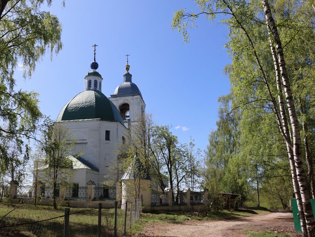 Церковь Богоявления Господня, Леоново (Петушинский район, Владимирская область). фасады, Вид с северо - востока