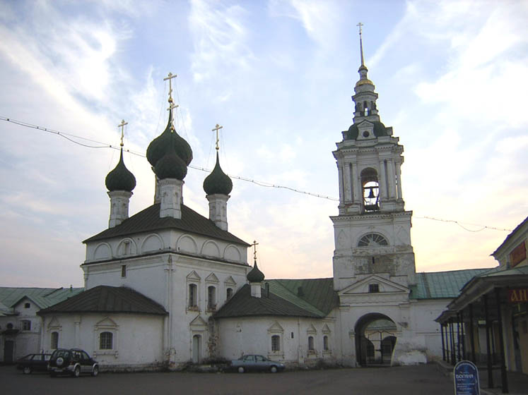 Кострома. Церковь Спаса Нерукотворного Образа в рядах. фасады