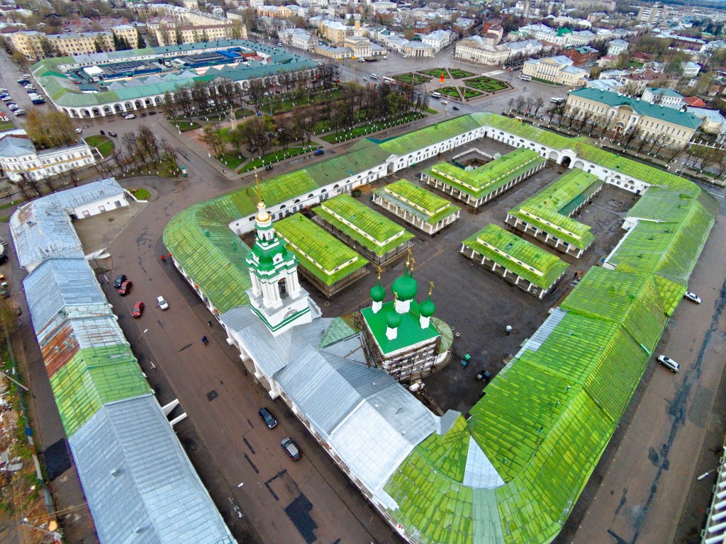 Кострома. Церковь Спаса Нерукотворного Образа в рядах. документальные фотографии