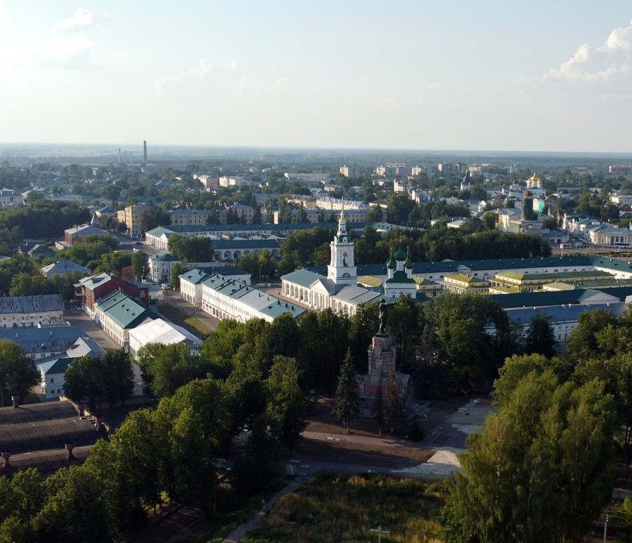 Церковь Спаса Нерукотворного Образа в рядах, Кострома (Кострома, город, Костромская область). общий вид в ландшафте