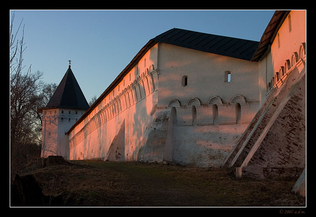Звенигород. Саввино-Сторожевский монастырь. архитектурные детали, Западная стена монастыря