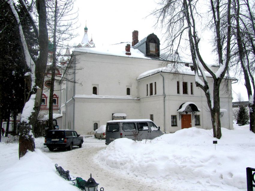 Звенигород. Саввино-Сторожевский монастырь. архитектурные детали, Трапезная палата, северный фасад