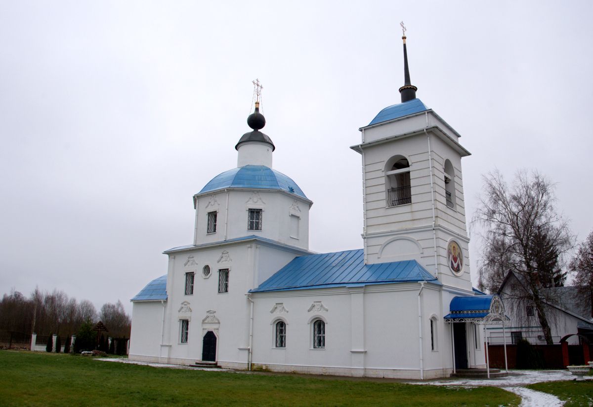 фасады. Церковь Покрова Пресвятой Богородицы, Новокарцево (Дмитровский городской округ, Московская область)