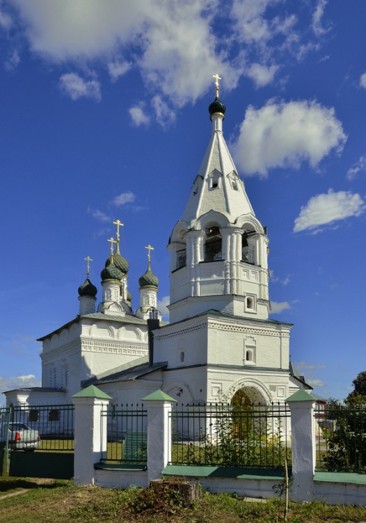 Кострома. Церковь Спаса Преображения за Волгой. фасады