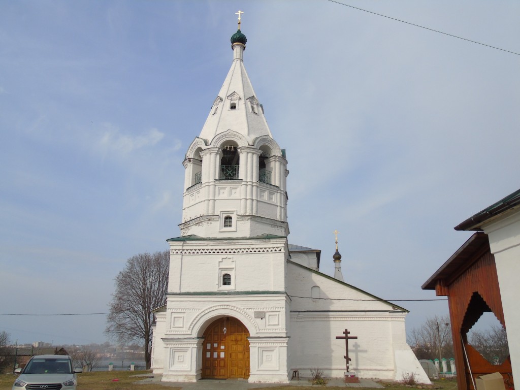 Кострома. Церковь Спаса Преображения за Волгой. фасады