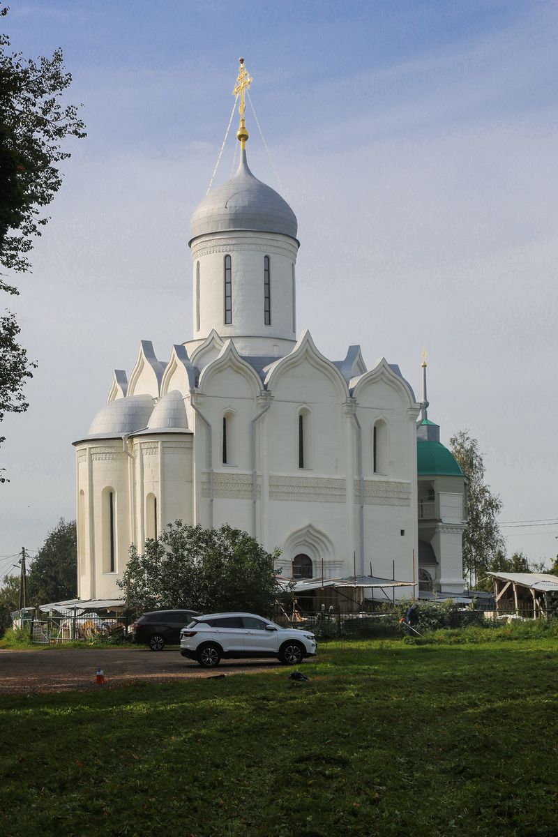 Собор Успения Пресвятой Богородицы на Городке, Звенигород (Одинцовский городской округ и ЗАТО Власиха, Краснознаменск, Московская область). фасады