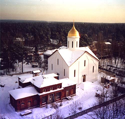 Церковь Державной иконы Божией Матери, Кратово (Раменский район и гг. Бронницы, Жуковский, Московская область). общий вид в ландшафте