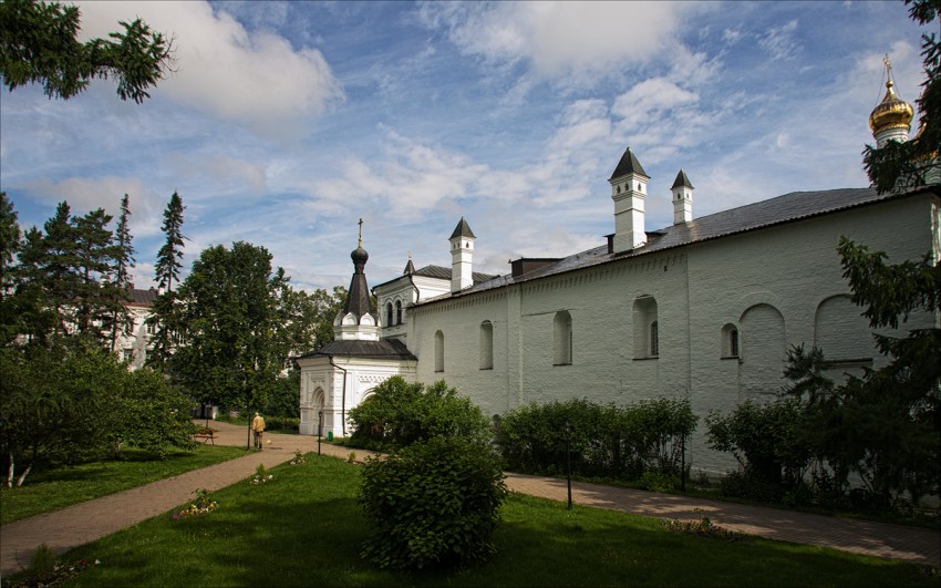 Успенский Иосифо-Волоцкий монастырь, Теряево (Волоколамский городской округ, Московская область). фасады