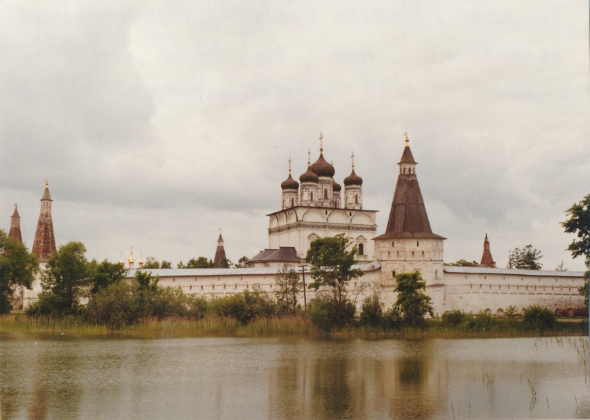 Теряево. Успенский Иосифо-Волоцкий монастырь. фасады