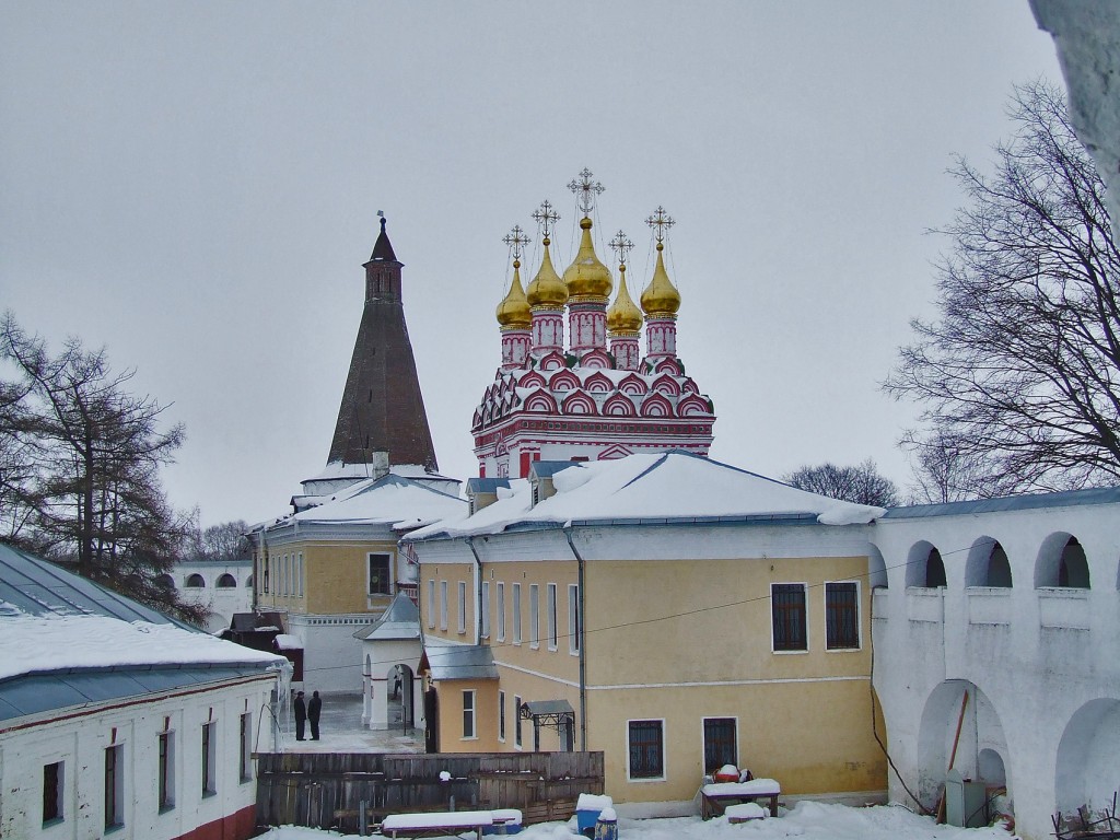Теряево. Успенский Иосифо-Волоцкий монастырь. фасады