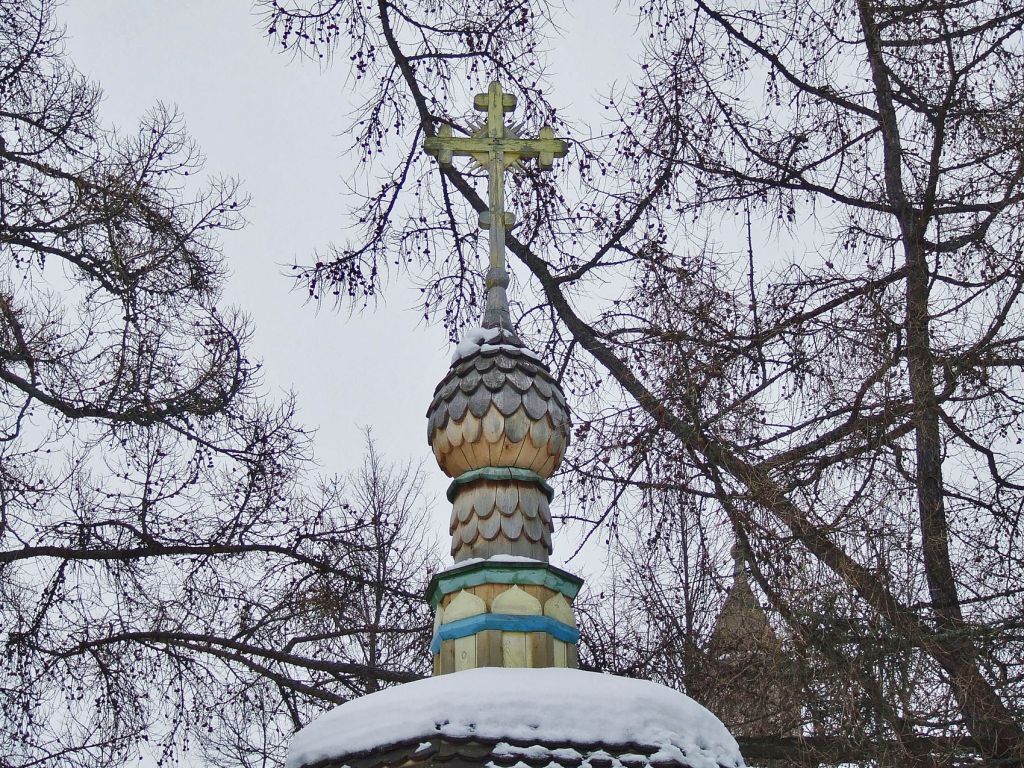 Успенский Иосифо-Волоцкий монастырь, Теряево (Волоколамский городской округ, Московская область). архитектурные детали, Деревянная главка часовни-сени