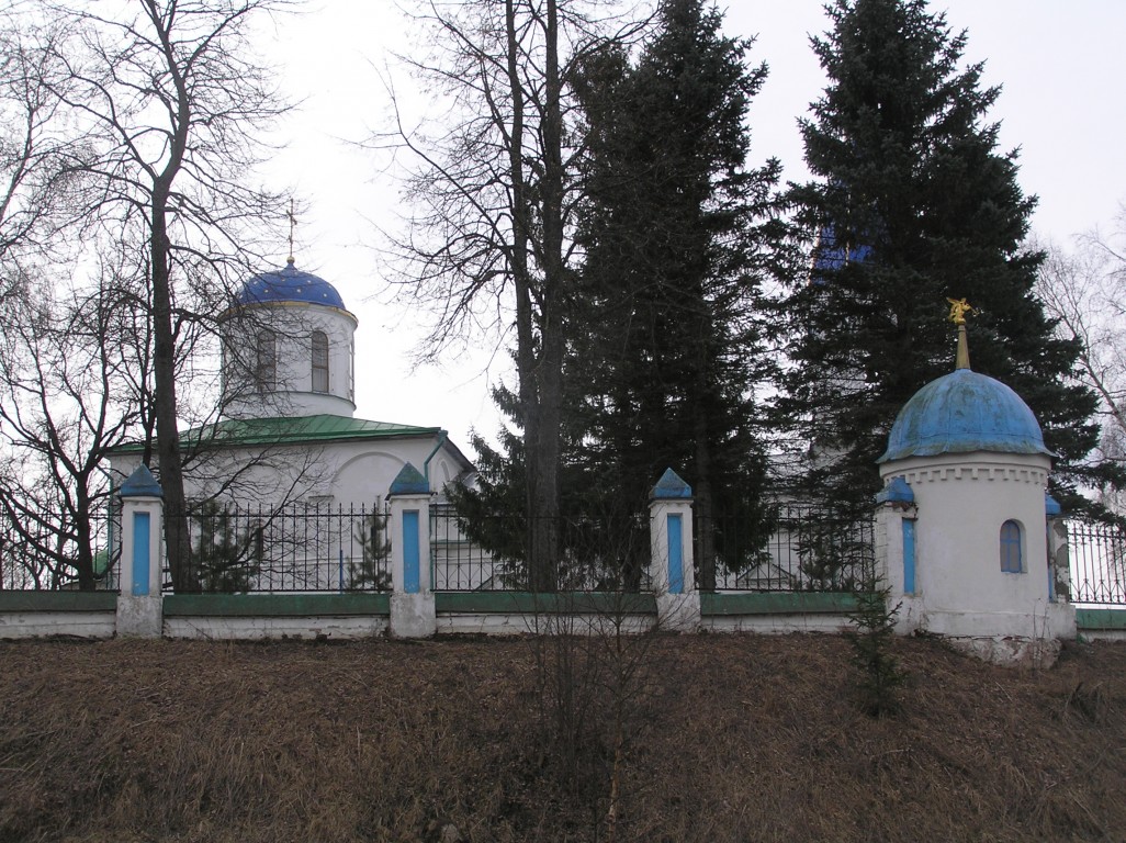 Церковь Рождества Пресвятой Богородицы, Волоколамск (Волоколамский городской округ, Московская область). общий вид в ландшафте