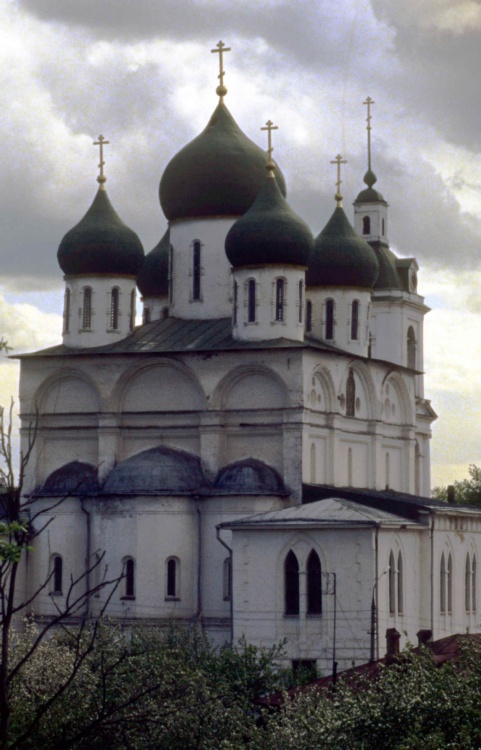 Собор Успения Пресвятой Богородицы, Дмитров (Дмитровский городской округ, Московская область). фасады