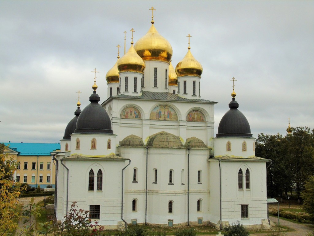 Собор Успения Пресвятой Богородицы, Дмитров (Дмитровский городской округ, Московская область). фасады