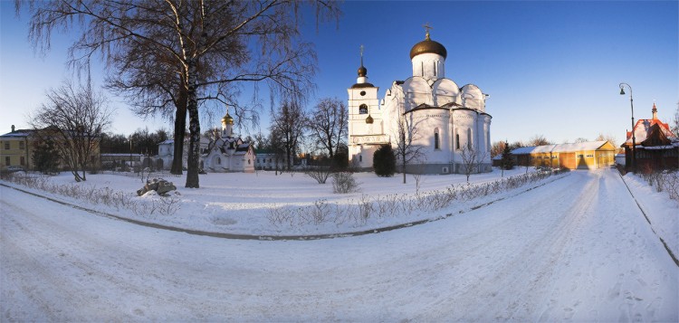 Борисоглебский мужской монастырь, Дмитров (Дмитровский городской округ, Московская область). общий вид в ландшафте, Панорама территории монастыря	      