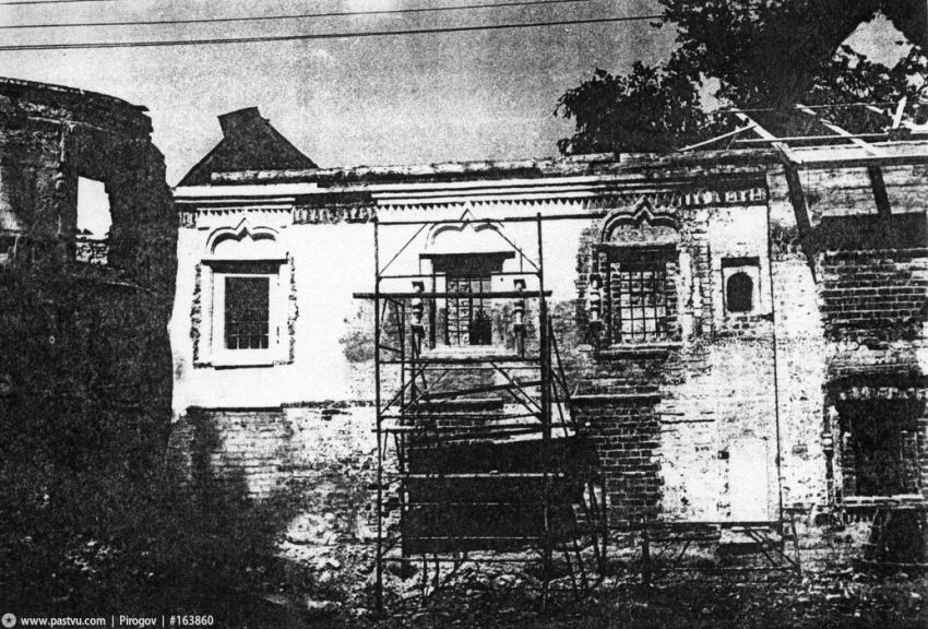Борисоглебский мужской монастырь, Дмитров (Дмитровский городской округ, Московская область). архивная фотография, Фото с сайта pastvu.ru Фото 1980-х годов.
