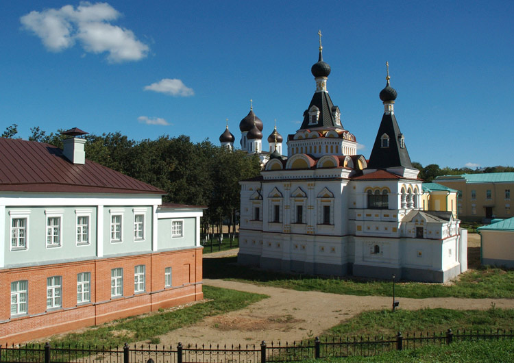 Церковь Елиcаветы, Дмитров (Дмитровский городской округ, Московская область). фасады
