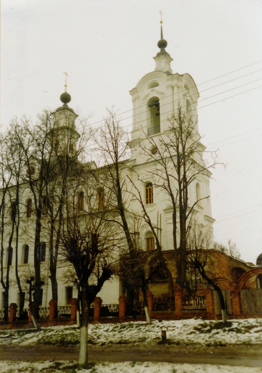 Церковь Троицы Живоначальной (Тихвинская), Дмитров (Дмитровский городской округ, Московская область). фасады