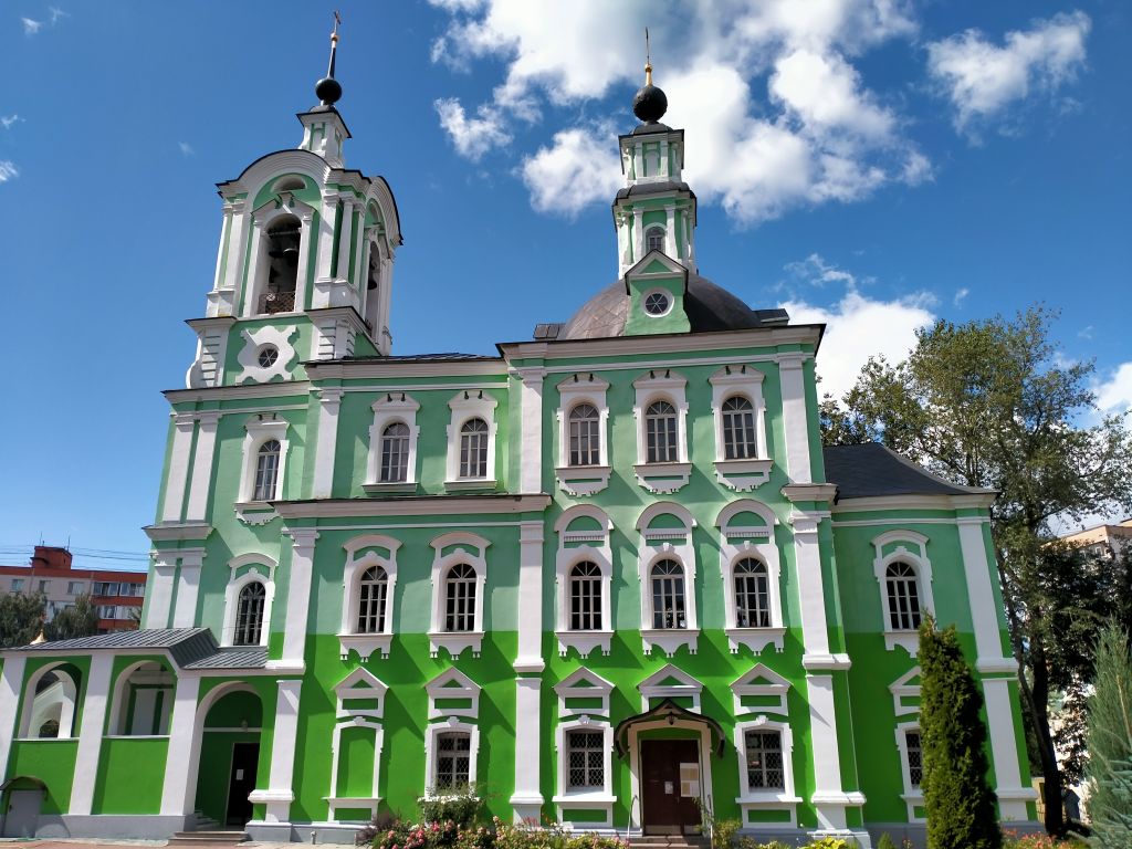 Церковь Троицы Живоначальной (Тихвинская), Дмитров (Дмитровский городской округ, Московская область). фасады