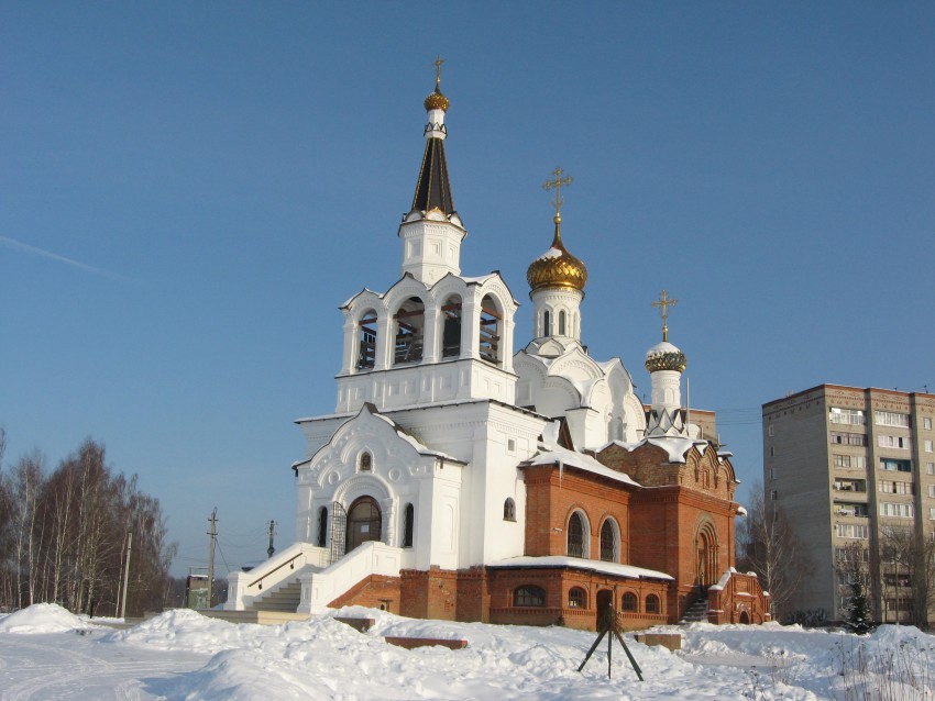 Белоозёрский. Церковь Всех Святых, в земле Российской просиявших. общий вид в ландшафте