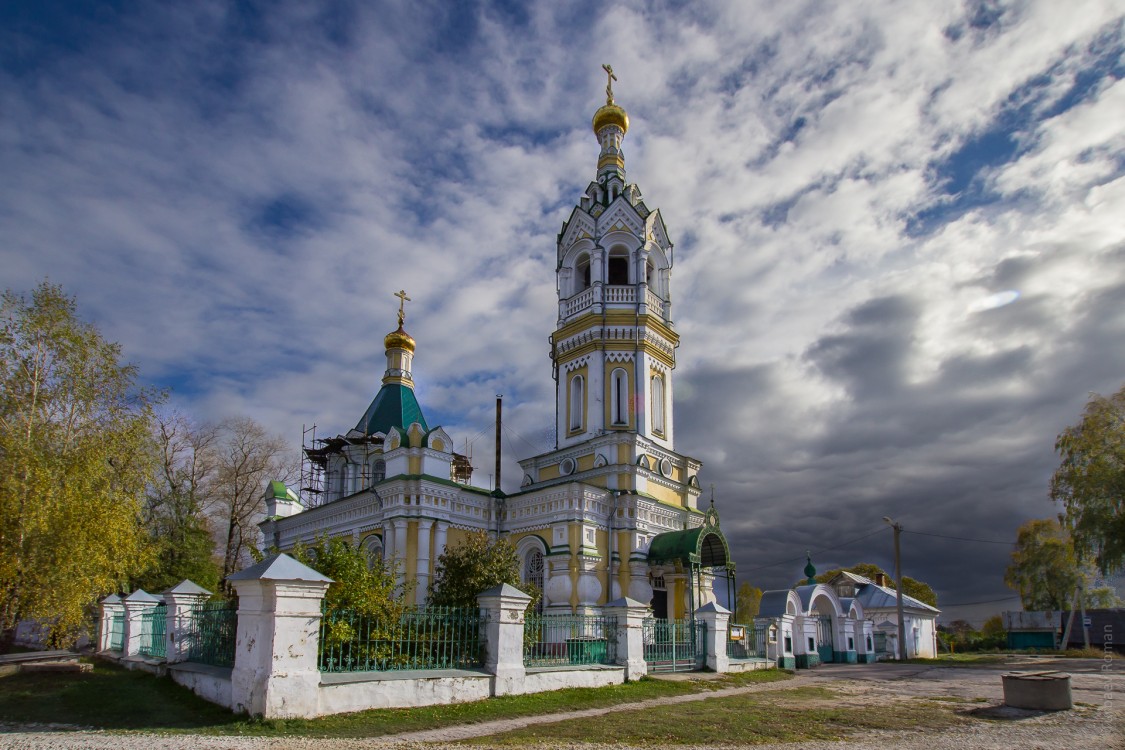 Цюрупы им., посёлок. Церковь Тихвинской иконы Божией Матери. фасады