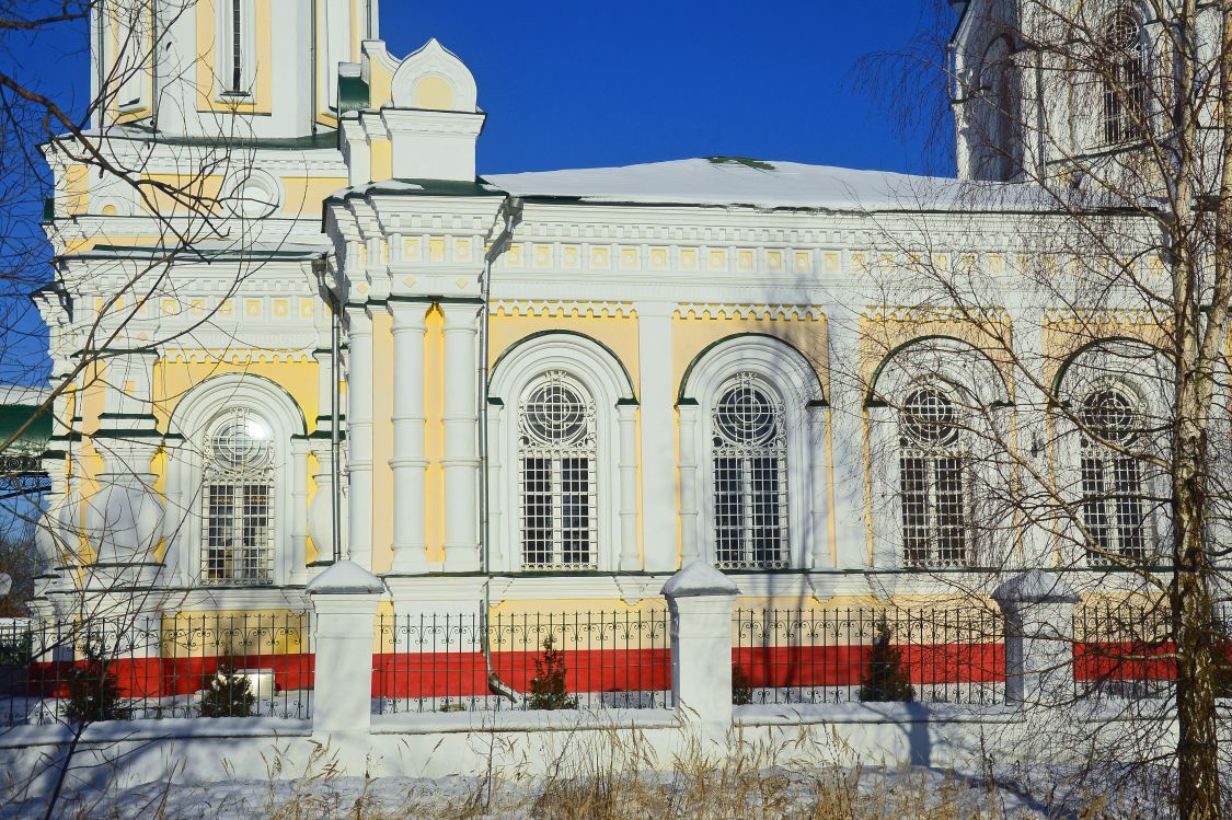 Церковь Тихвинской иконы Божией Матери, Цюрупы им., посёлок (Воскресенский городской округ, Московская область). архитектурные детали