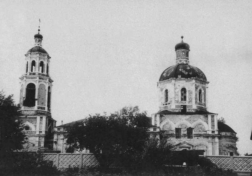 Церковь Космы и Дамиана, Виноградово (Алешино) (Воскресенский городской округ, Московская область). общий вид в ландшафте
