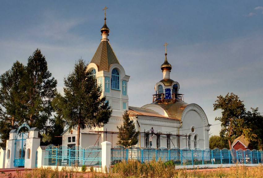 Церковь Михаила Архангела, Карпово (Воскресенский городской округ, Московская область). общий вид в ландшафте
