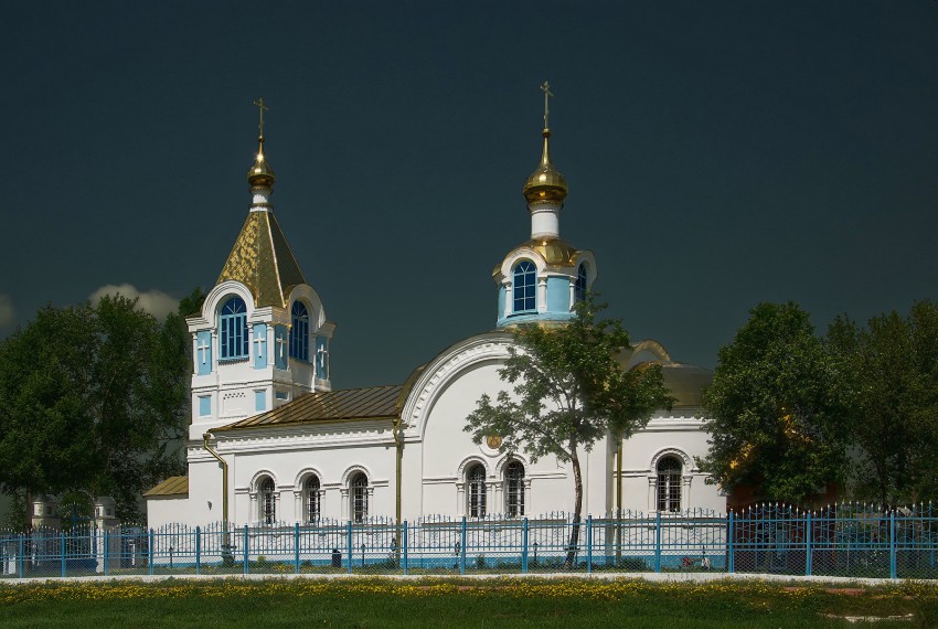 Церковь Михаила Архангела, Карпово (Воскресенский городской округ, Московская область). общий вид в ландшафте