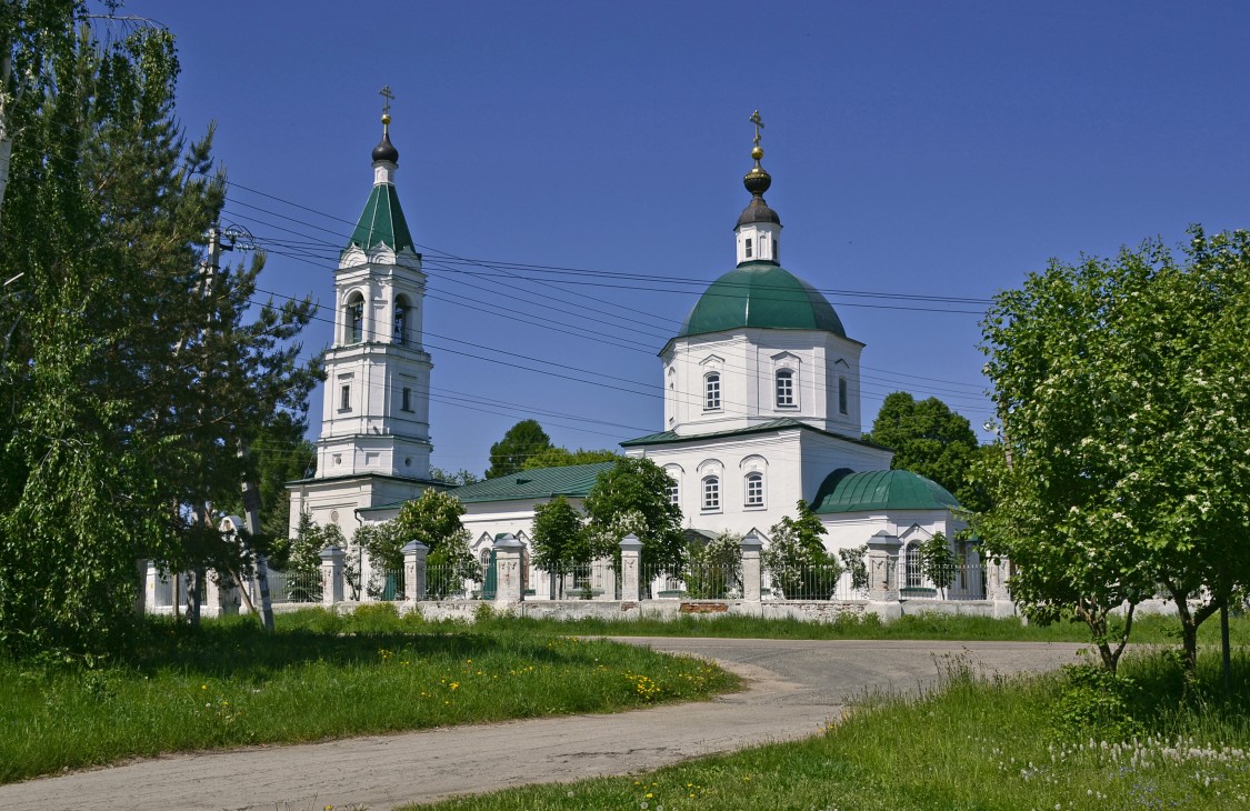 Церковь Воздвижения Креста Господня, Марчуги (Воскресенский городской округ, Московская область). общий вид в ландшафте