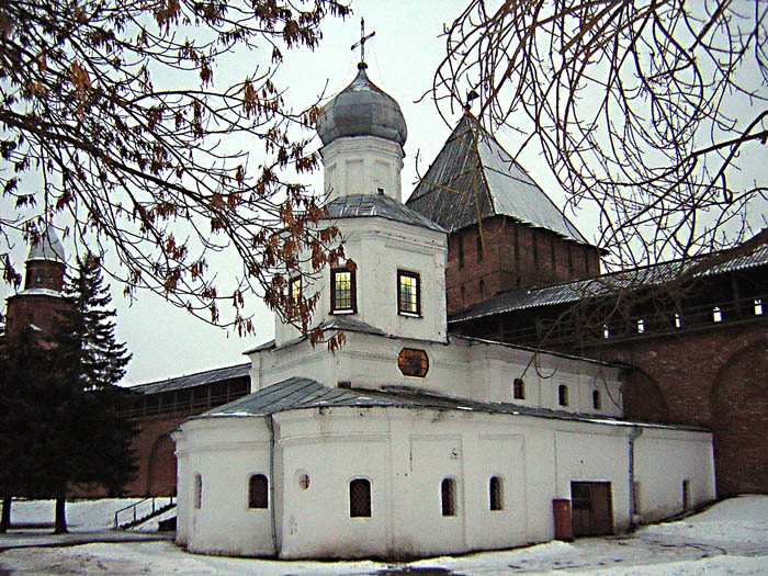 Великий Новгород. Кремль. Церковь Покрова Пресвятой Богородицы. фасады