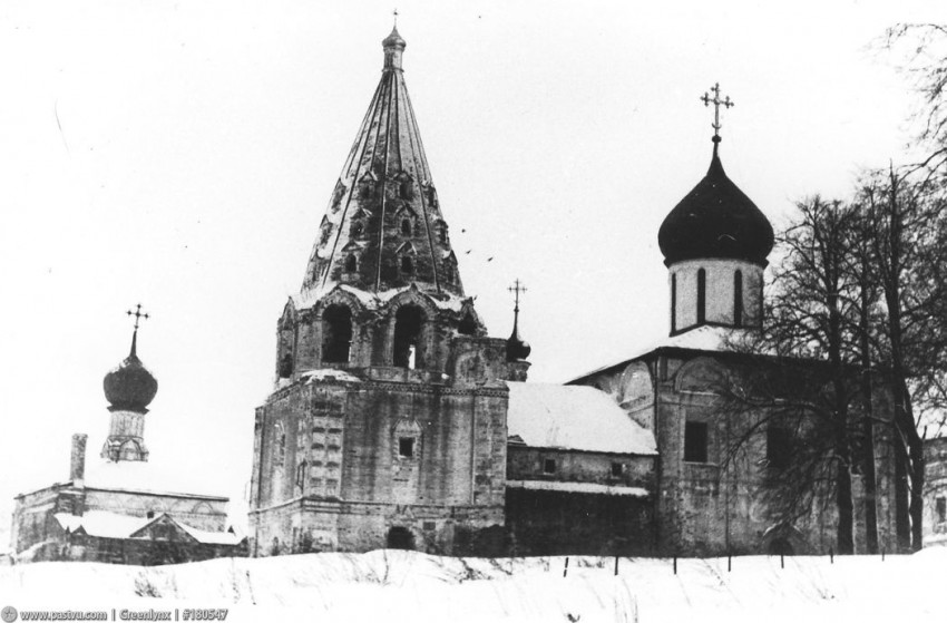 Переславль-Залесский. Троицкий Данилов монастырь. архивная фотография, Фото с сайта pastvu.ru Фото 1980-х годов.