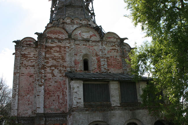 Переславль-Залесский. Церковь Петра Митрополита. архитектурные детали