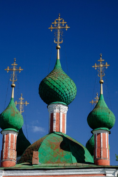 Переславль-Залесский. Богородицко-Сретенский Новодевичий монастырь. Церковь Александра Невского. архитектурные детали