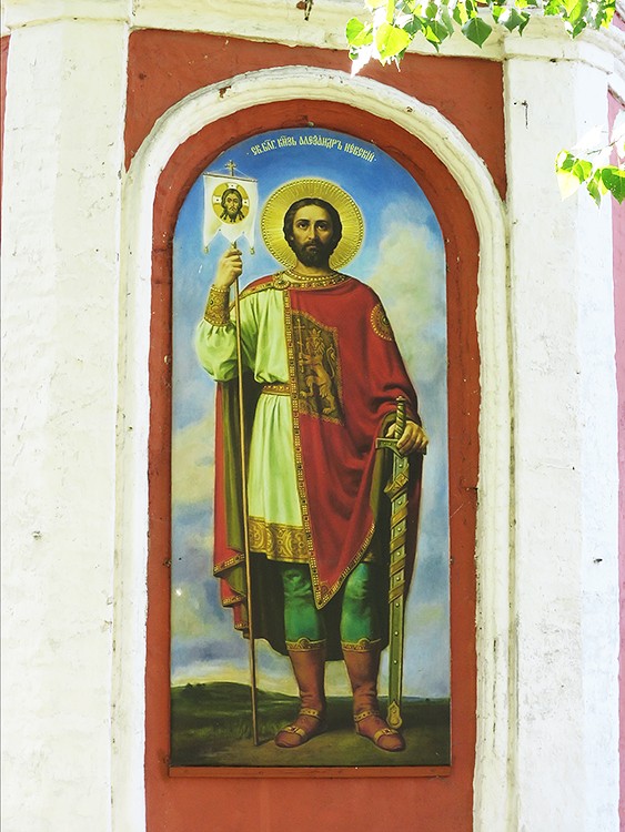 Богородицко-Сретенский Новодевичий монастырь. Церковь Александра Невского, Переславль-Залесский (Переславский район и г. Переславль-Залесский, Ярославская область). архитектурные детали, Образ Александра Невского на апсиде храма.