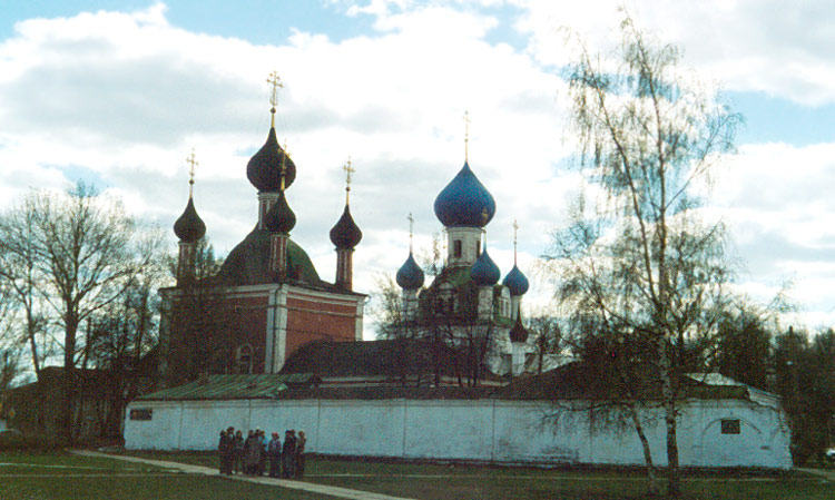 Переславль-Залесский. Богородицко-Сретенский Новодевичий монастырь. фасады