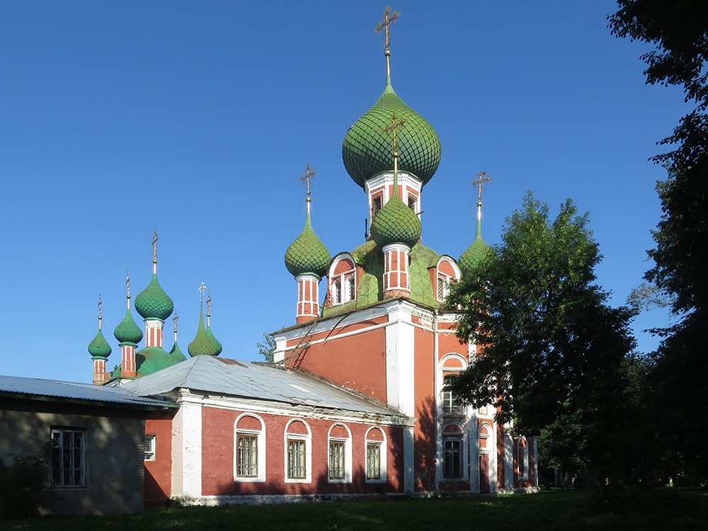 Переславль-Залесский. Богородицко-Сретенский Новодевичий монастырь. Собор Сретения Владимирской иконы Божией Матери (Владимирский). фасады