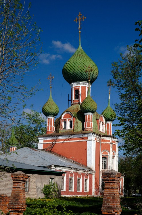 Переславль-Залесский. Богородицко-Сретенский Новодевичий монастырь. Собор Сретения Владимирской иконы Божией Матери (Владимирский). фасады