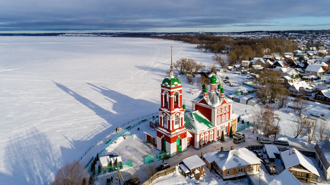 Церковь Сорока мучеников Севастийских, Переславль-Залесский (Переславский район и г. Переславль-Залесский, Ярославская область). общий вид в ландшафте