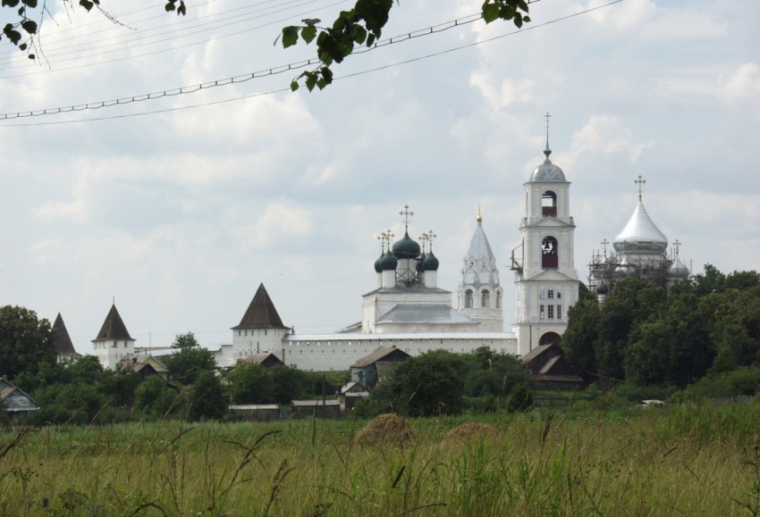 Переславль-Залесский. Никитский монастырь. фасады, вид с восточной стороны