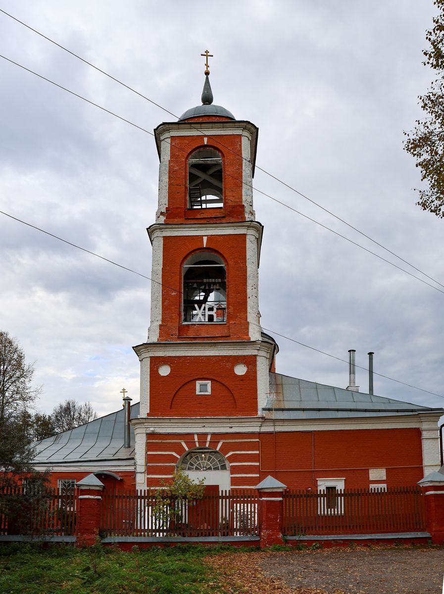 Церковь Вознесения Господня, Рахманово (Пушкинский район и гг. Ивантеевка, Королёв, Московская область). фасады