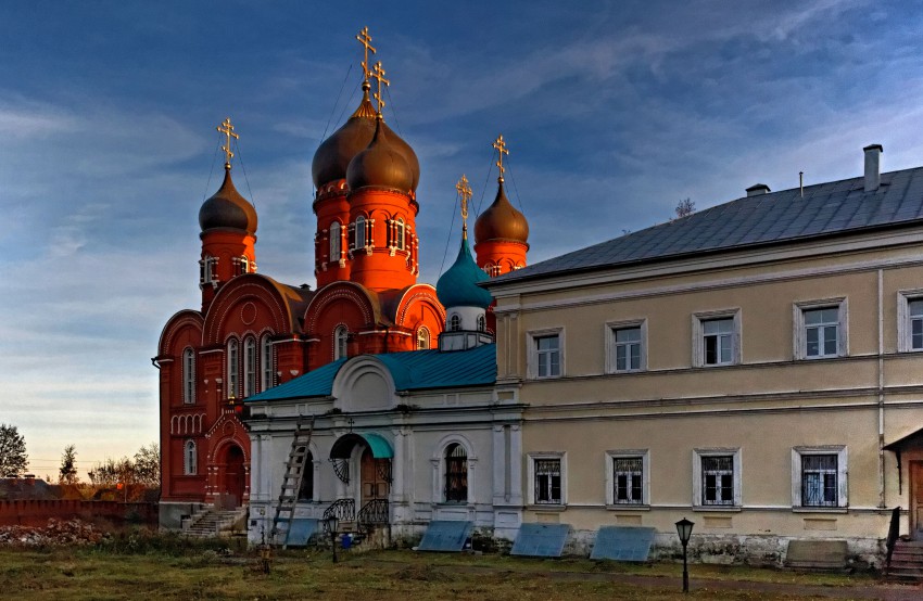 Крестовоздвиженский Иерусалимский монастырь, Горки Ленинские, пос. санатория (Ленинский городской округ, Московская область). фасады