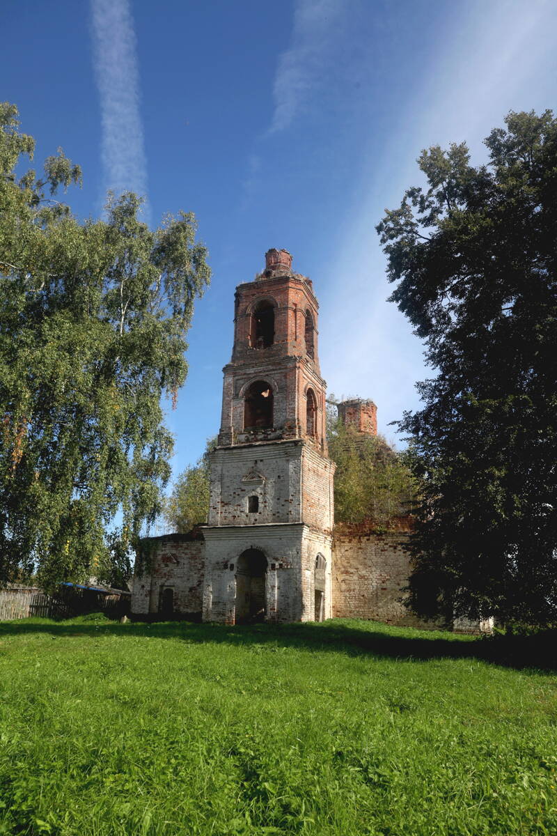 Церковь Рождества Пресвятой Богородицы, Реброво (Галичский район, Костромская область). фасады