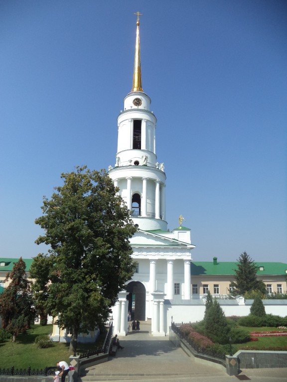 Задонск. Задонский Рождество-Богородицкий мужской монастырь. фасады