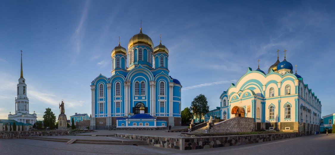 Задонский Рождество-Богородицкий мужской монастырь, Задонск (Задонский район, Липецкая область). фасады, Панорама с юга
