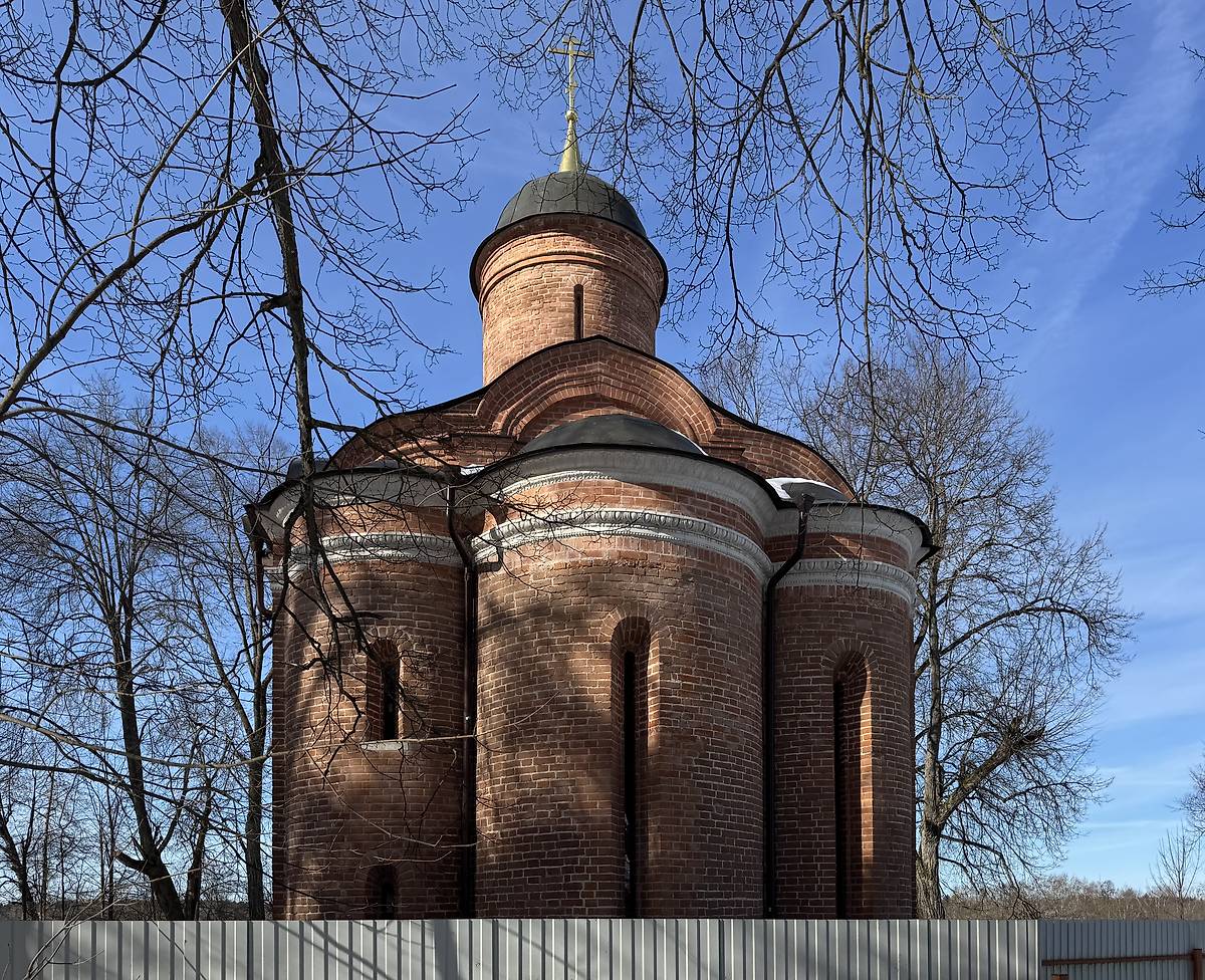 Вид с востока, фасады. Церковь Рождества Христова, Юркино (Истринский городской округ и ЗАТО Восход, Московская область)