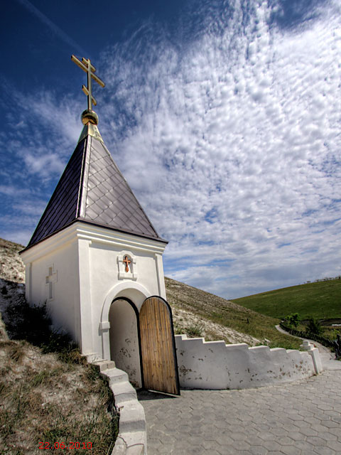 Костомаровский Спасский монастырь, Костомарово (Подгоренский район, Воронежская область). фасады
